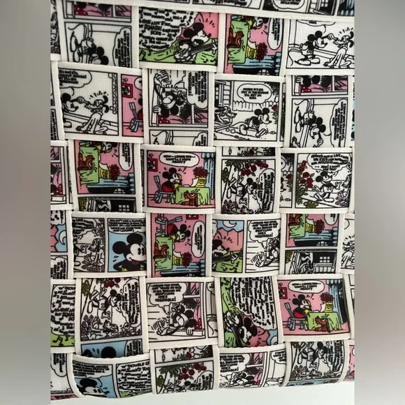 Seatbelt Bag Harvey’s Disney Couture Mickey Mouse Comic Strip, New With Tags! Totes